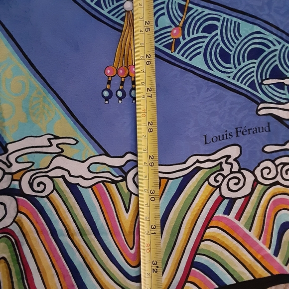 VINTAGE 70's - 90's FRENCH DESIGNER: LOUIS FERAUD HAND PRINTED SILK SCARF - Picture 5 of 7